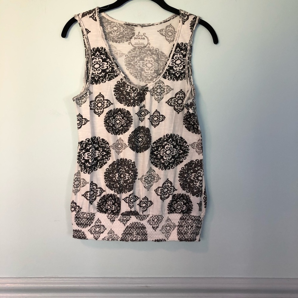 Prana Black & White Tank Top with Elastic Waist Size Large